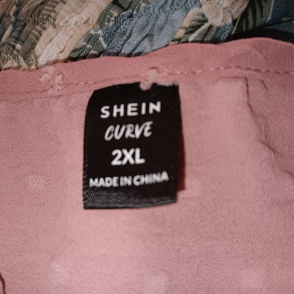 Women's plus size 2X,  Shein shirt sleeve dress - Picture 3 of 3